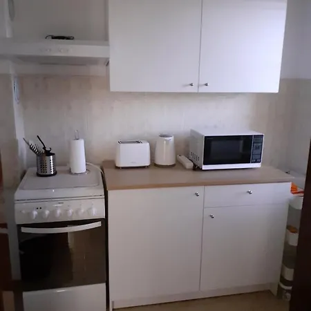House Jan,pula Semesterbostad *